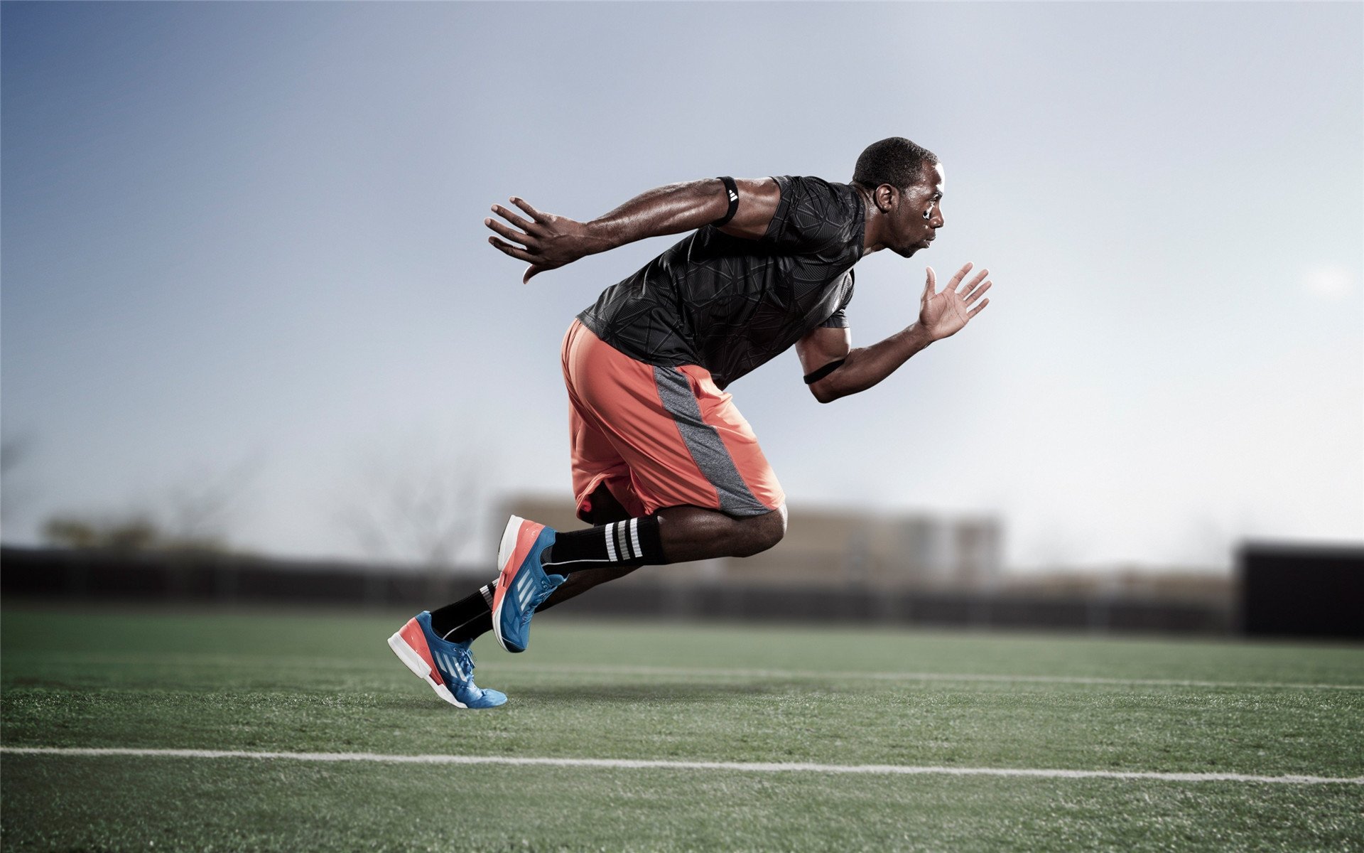 爱游戏-乔治强调防守站位对胜利同样重要，乔治防守怎么样