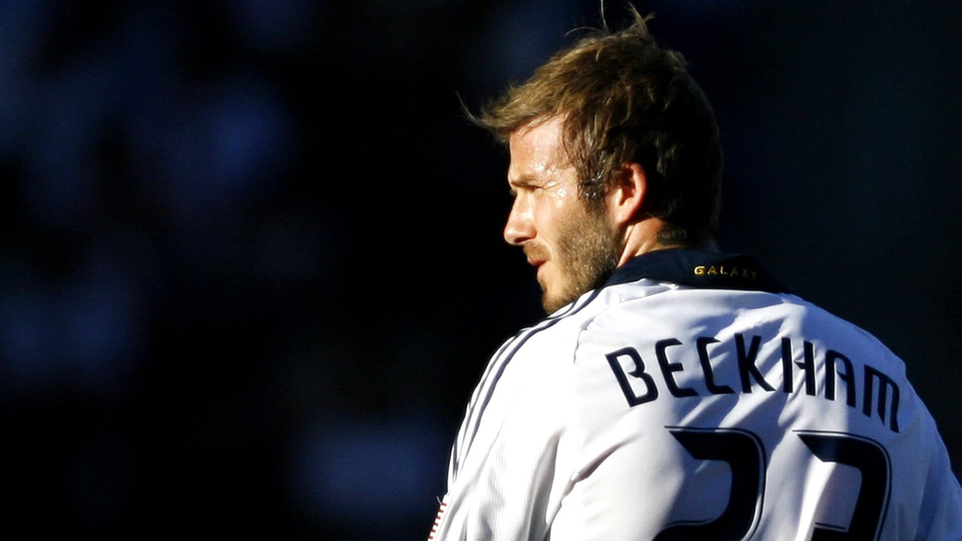 麦克沃伊三连冠加冕蝶泳王者，麦克沃德