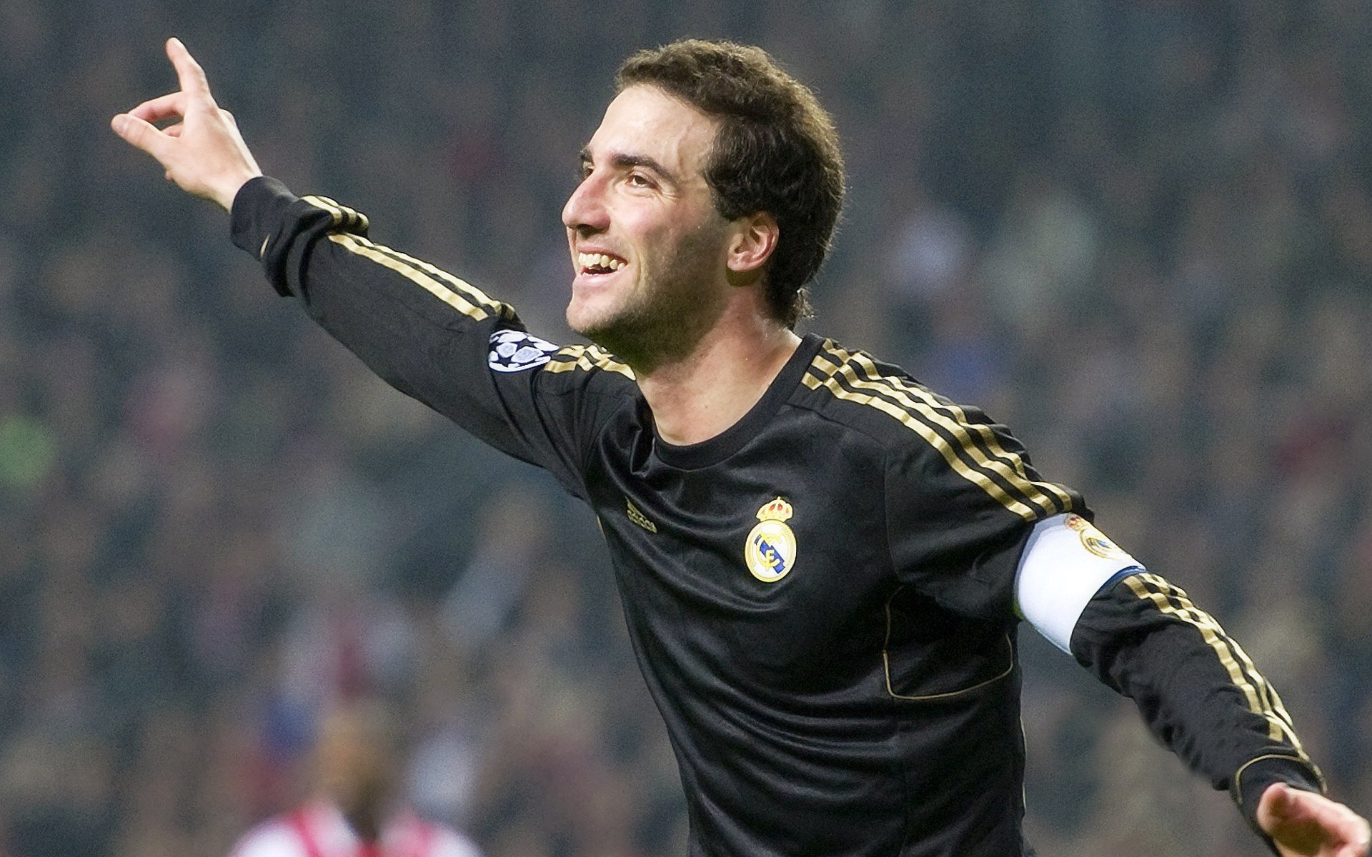 《FIFA》虚拟足球世界杯:线上线下激情同享,开启足球嘉年华!,fifa19虚拟球场哪个好